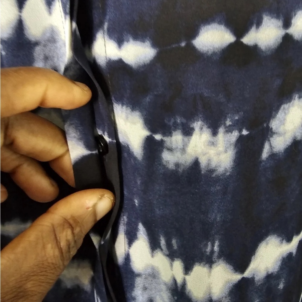 Simply Vera Tunic Women Sz M Tie Dye Button Up Flowy Tunic Asymmetrical New - Picture 9 of 12